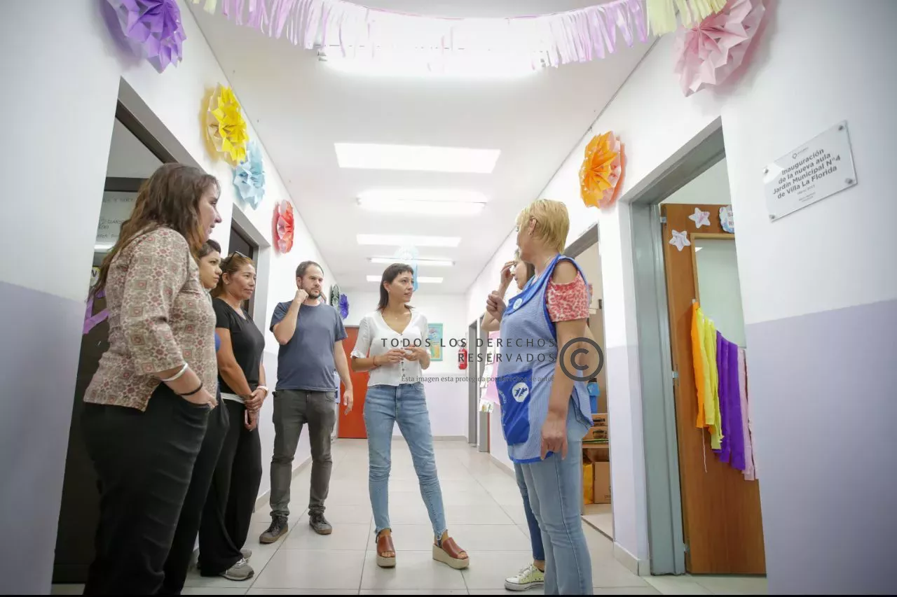 MAYRA RECORRIÓ LAS OBRAS DE INFRAESTRUCTURA REALIZADAS EN EL JARDÍN DE INFANTES MUNICIPAL Nº 4 DE VILLA LA FLORIDA 2