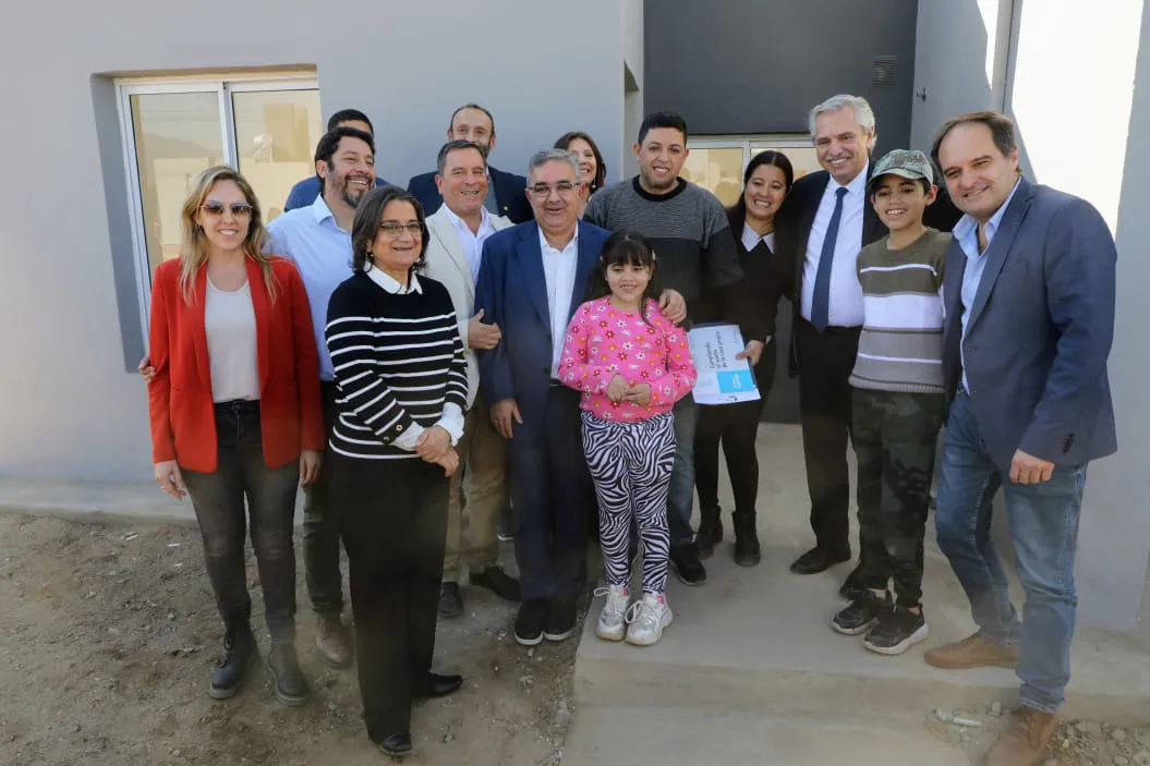 2-_entrega_viviendas_valle_chico_catamarca