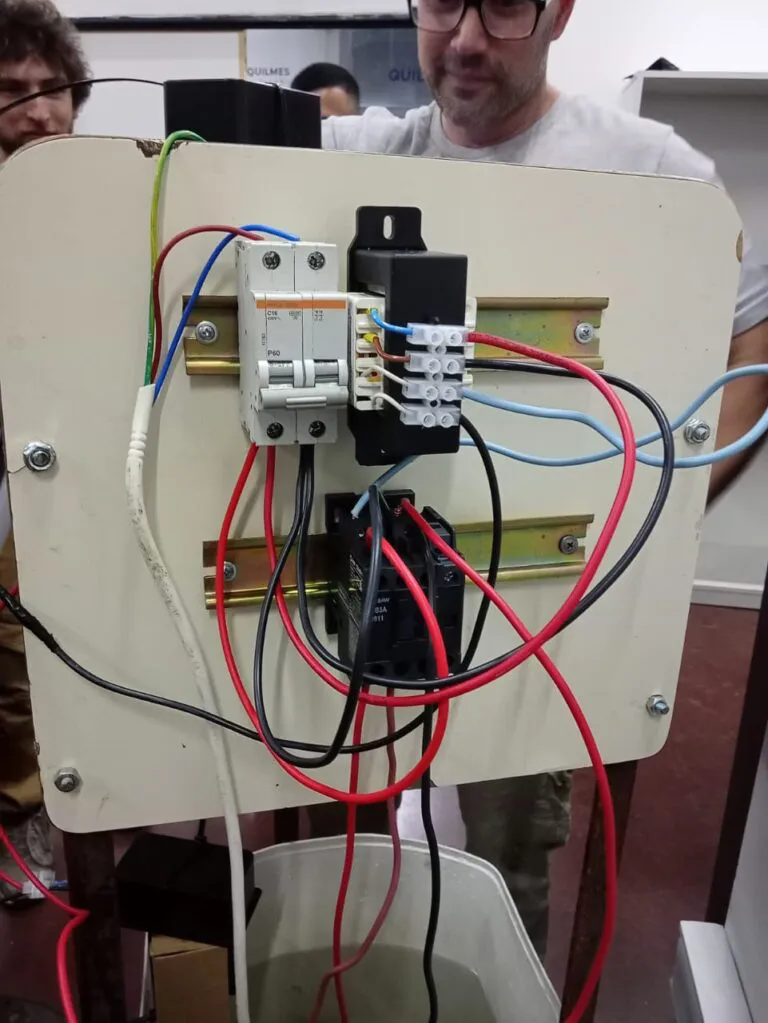 Quilmes-tec-electricidad-768x1023