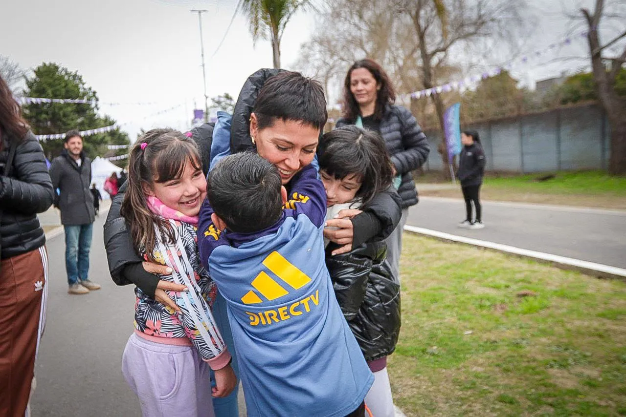 MAYRA EN EL “PARQUE DE JUEGOS” DEL POLIDEPORTIVO 1
