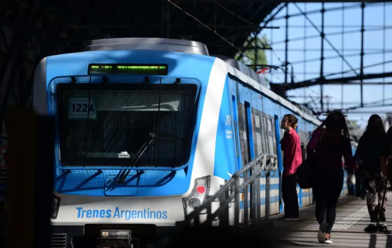 tren-roca-la-plata-constitucion-estacion-_0002jpg-770x488