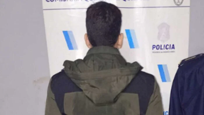 policiadetenido-700x394