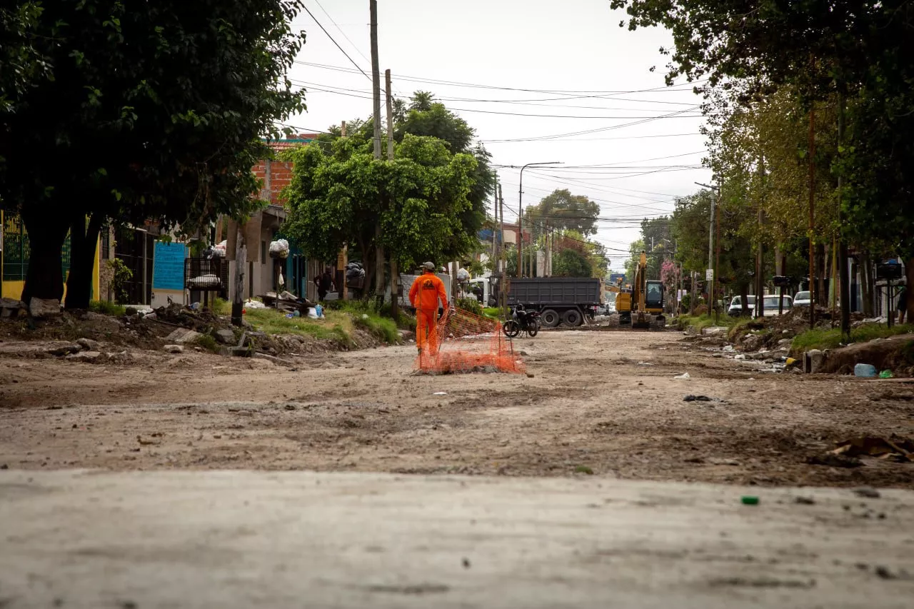 AVANCES EN LAS OBRAS DE REPAVIMENTACIÓN DE AVENIDA ZAPIOLA