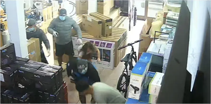 Captura-de-pantalla-2025-11-06-235752-1024x507