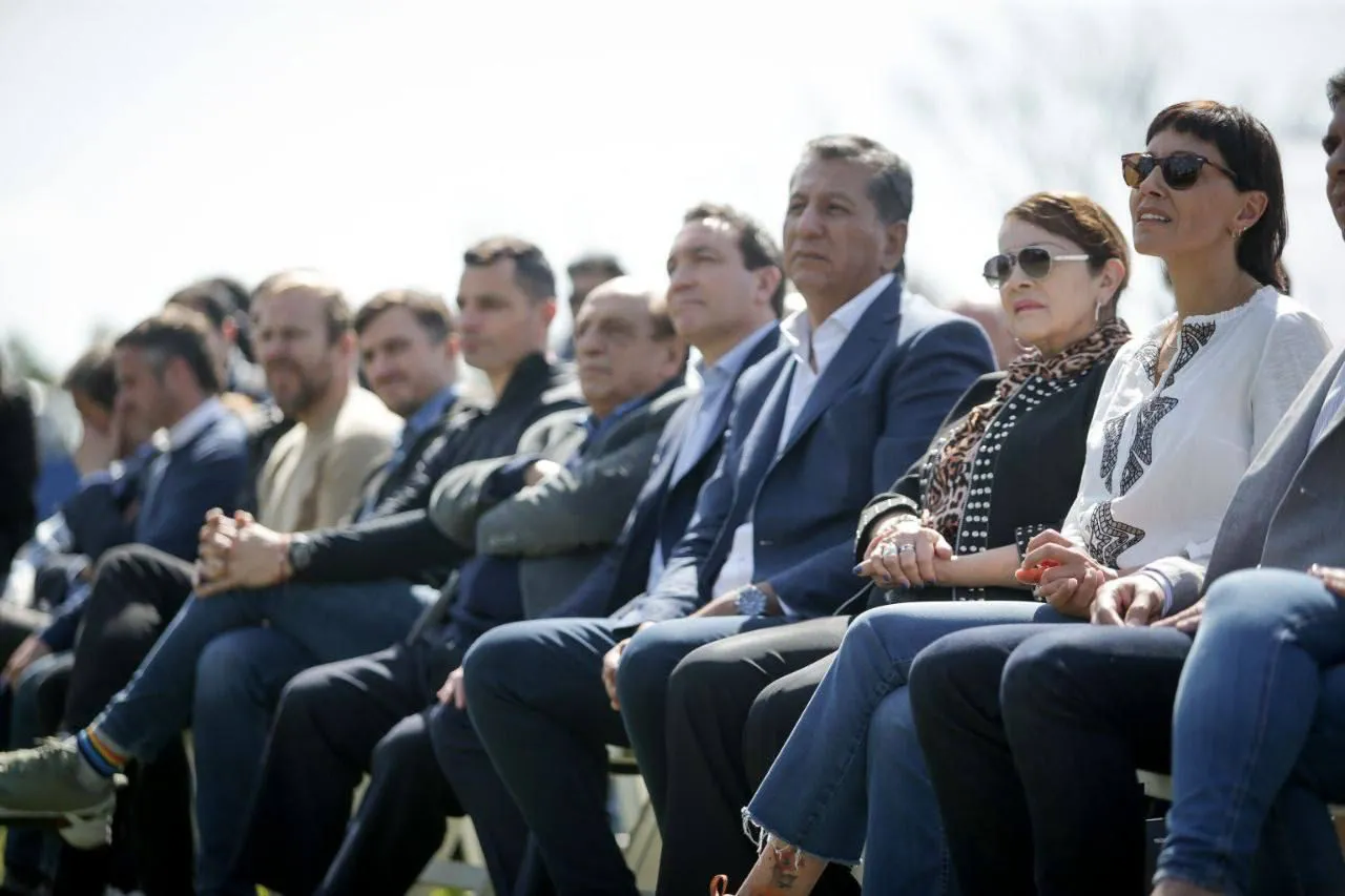 MAYRA PARTICIPÓ DEL ACTO DE ENTREGA DE EQUIPAMIENTO URBANO PARA BARRIOS POPULARES DE QUILMES 3