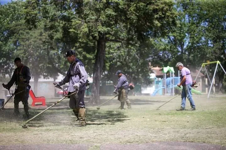MAYRA RECORRIÓ EL OPERATIVO INTEGRAL DE LIMPIEZA QUE SE HIZO EN EZPELETA OESTE 3