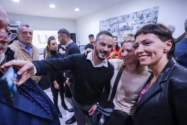 8b04a4eb-a5d9-490f-b9b2-485201def11f