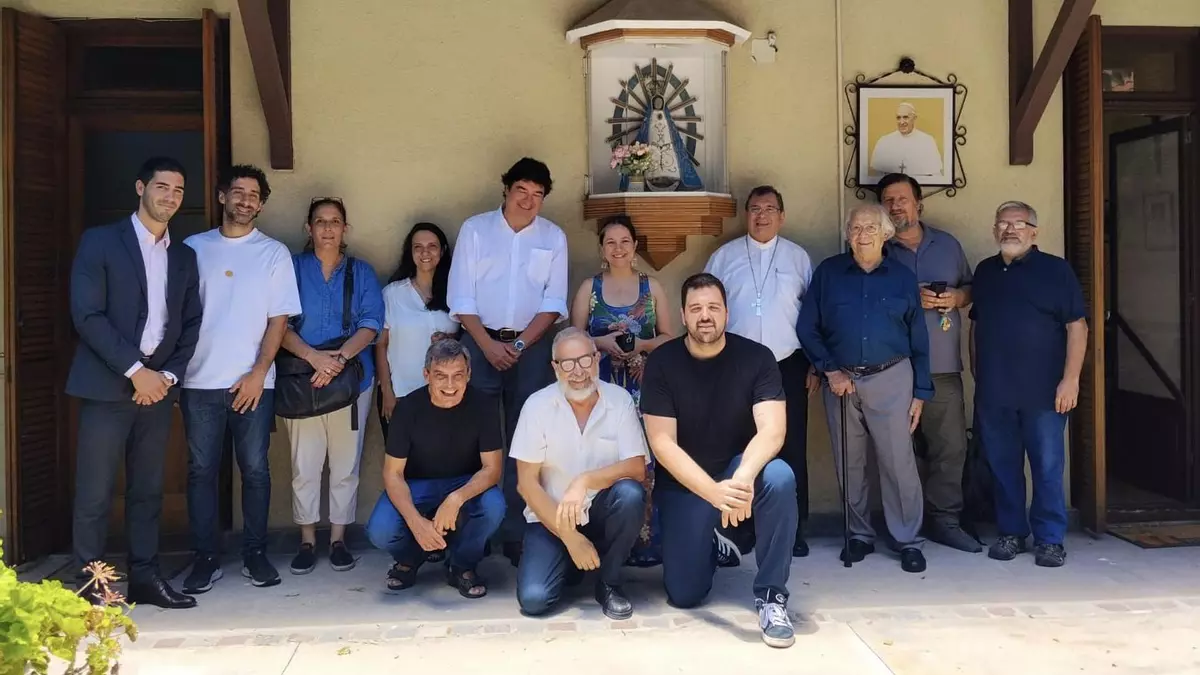 b0aeea95-1ab2-4571-9b61-4e3d5ec279da_16-9-discover-aspect-ratio_default_0