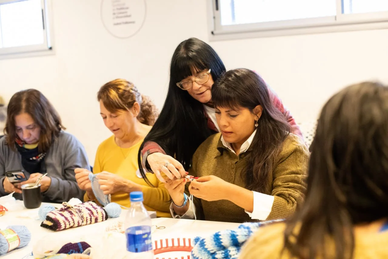 JORNADA SOLIDARIA EN EL CENTRO ISABEL PALLAMAY EN EL MARCO DEL DÍA DE LA TEJEDORA 2