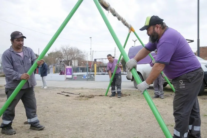 8085af97-063f-4258-bfdc-e6c253fa9650