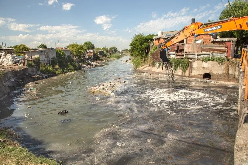 LIMPIEZA EN EL ARROYO LAS PIEDRAS Y EN DISTINTOS PUNTOS DEL DISTRITO (1)
