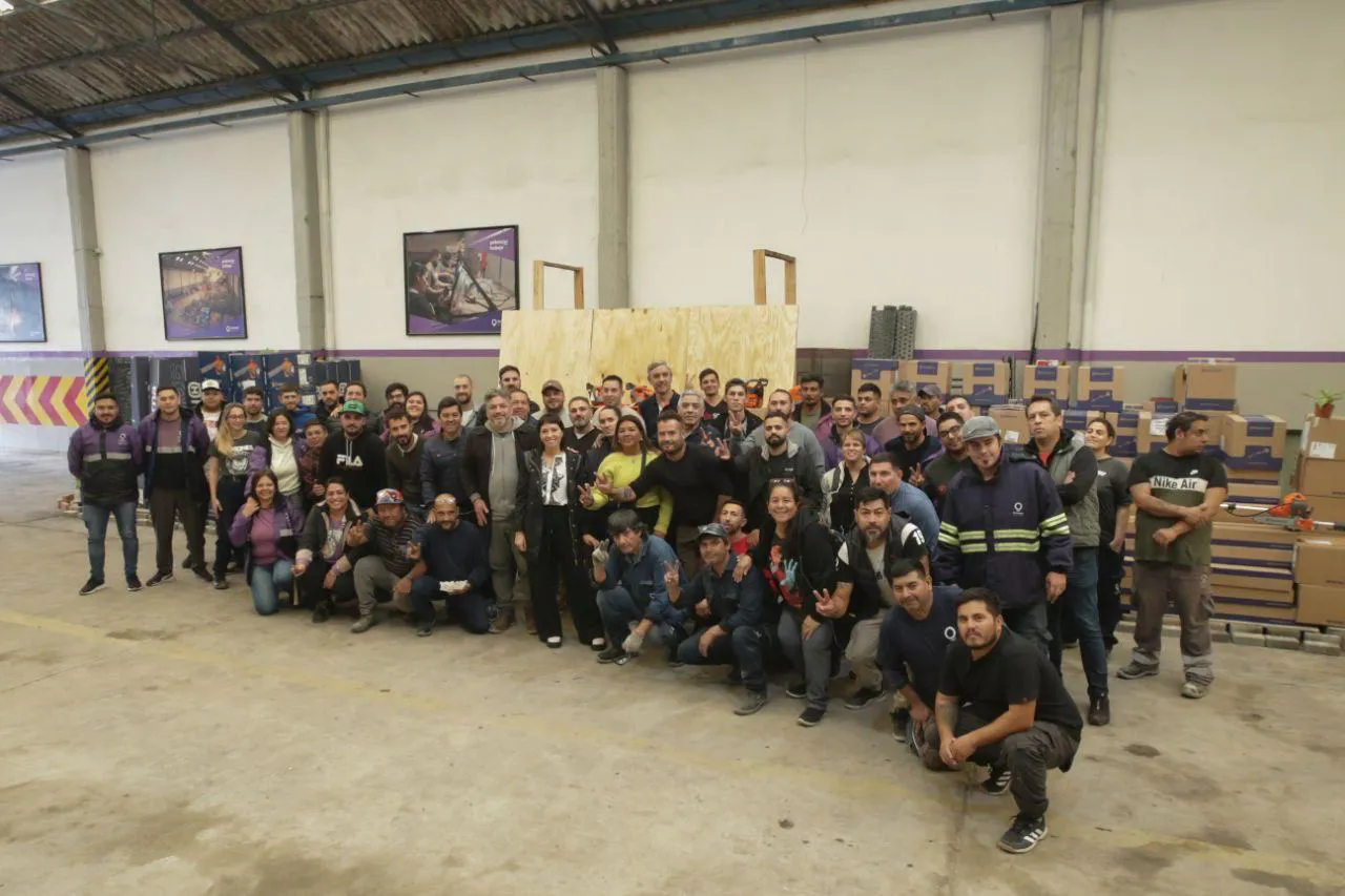 MAYRA ENTREGÓ NUEVAS HERRAMIENTAS PARA LAS BASES OPERATIVAS DEL MUNICIPIO 3