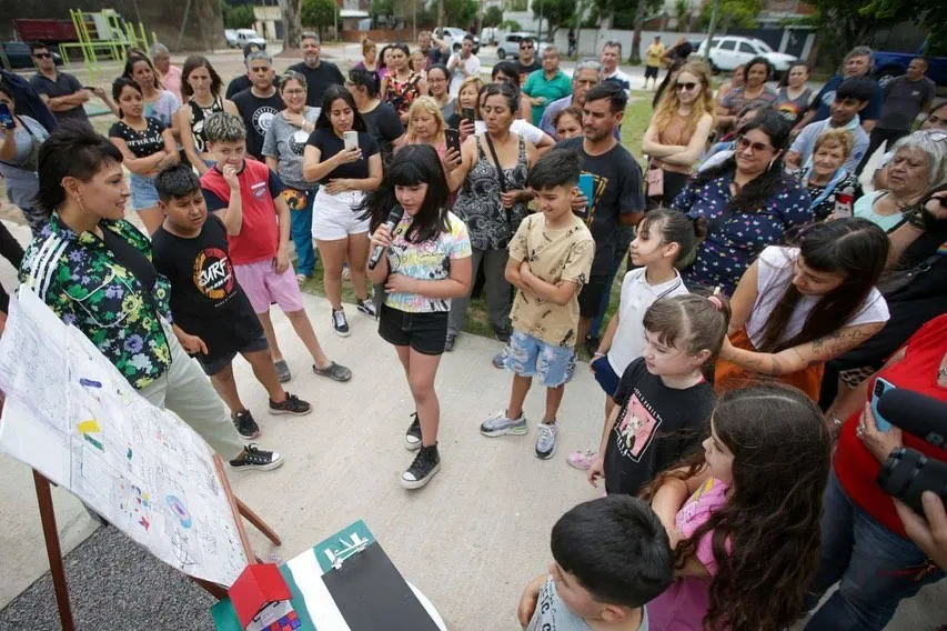 e4f17fd8-947c-4b0d-b562-2bf9b6179487