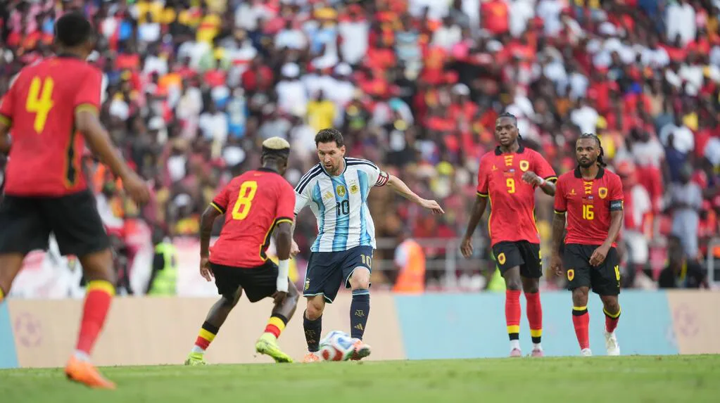 MESSI-VS-ANGOLA