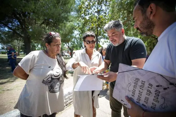 MAYRA SUPERVISÓ TRABAJOS DE BACHEO EN EZPELETA OESTE 2