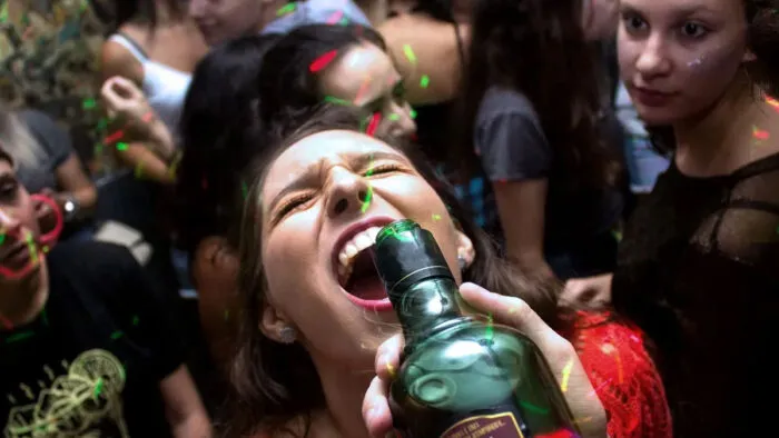 Alcohol-fiesta-700x394