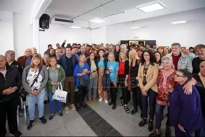 MAYRA INAUGURÓ NUEVAS OFICINAS MUNICIPALES Y EL RC EN SOLANO 3