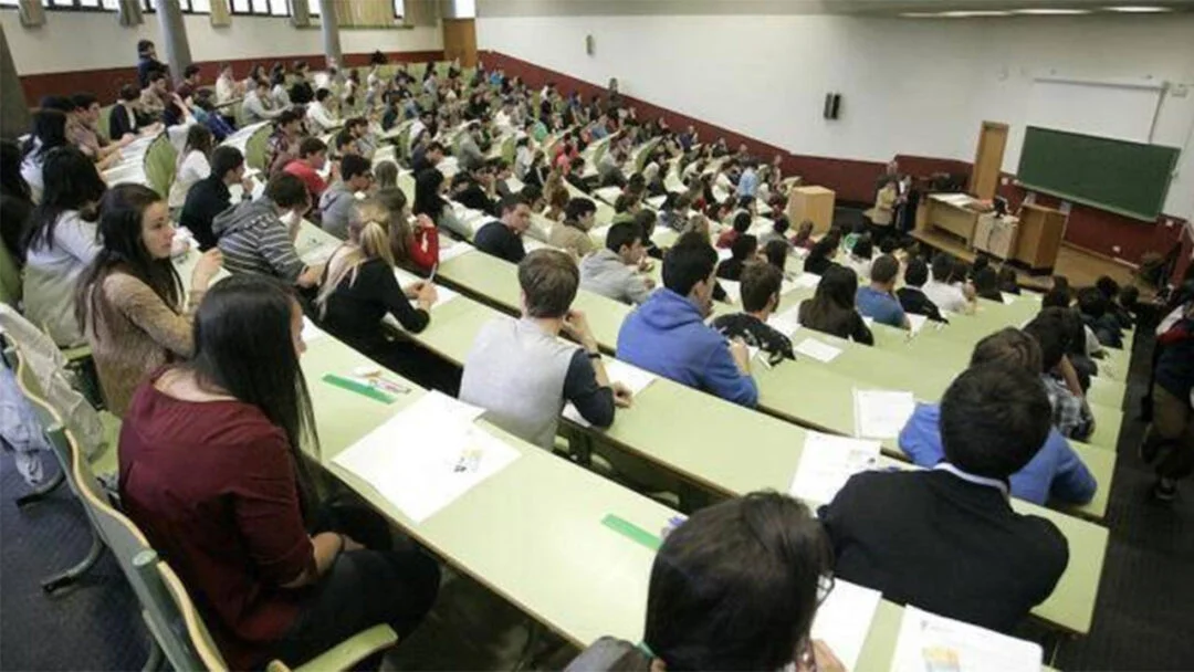 aula-universidad-1080x608