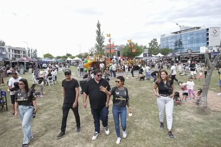 c1e0f9bc-80ba-4296-960b-ace1fac9b9e6