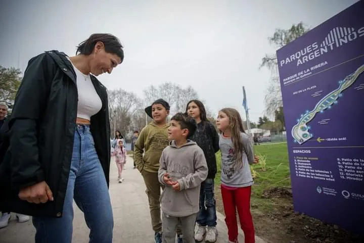 MAYRA JUNTO A MÁS DE 20 MIL QUILMEÑOS DISFRUTARON DEL NUEVO PARQUE MUNICIPAL DE LA RIBERA 5