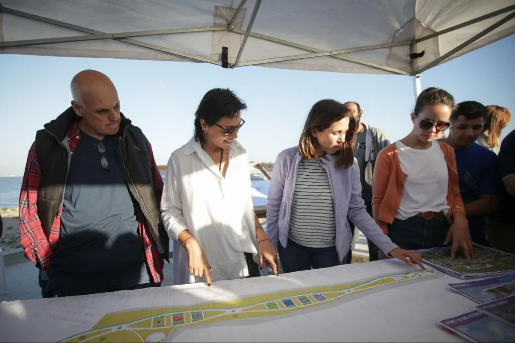 ef4476c7-b2d1-461c-8f14-f49e442f5392