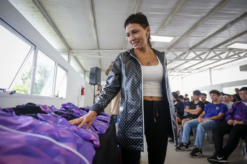 a70c42d3-e7b2-4cfa-b253-7144588ed9b1