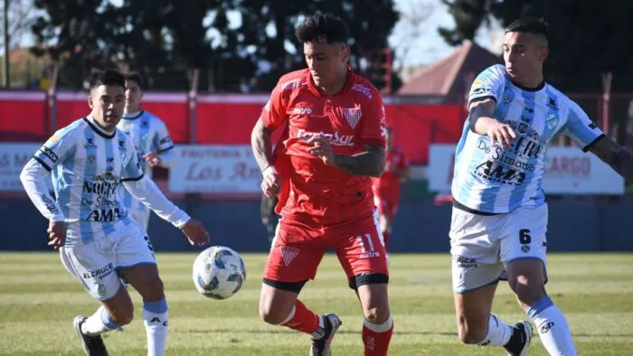 Los-Andes-empato-1-a-1-contra-Argentino-de-Quilmes-700x394