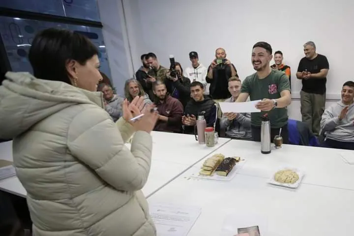 MAYRA CON EMPRENDEDORES Y COOPERATIVISTAS 3