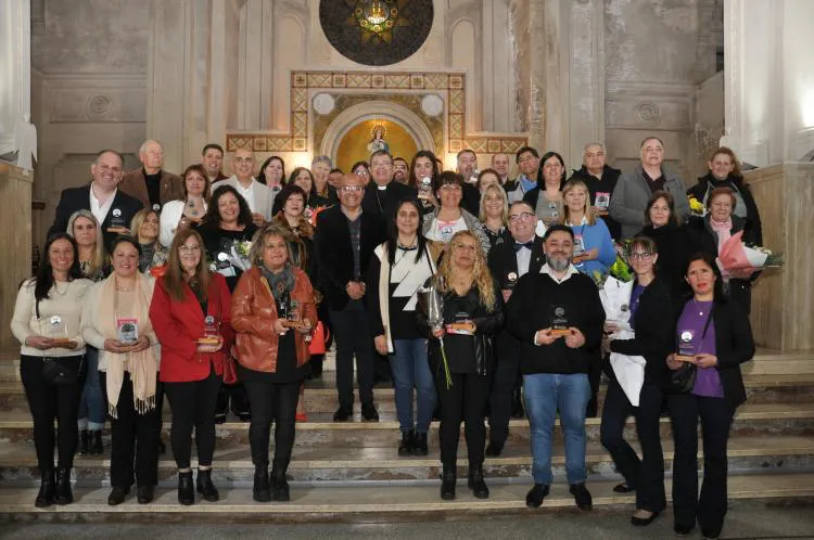 la-diocesis-de-quilmes-celebro-47-anos-de-vida-y-tambien-rezo-por-los-educadores-nY2q