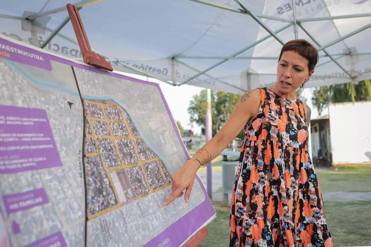 MAYRA ANUNCIÓ OBRAS DE INFRAESTRUCTURA EN EL BARRIO SANTA LUCÍA DE QUILMES OESTE 1