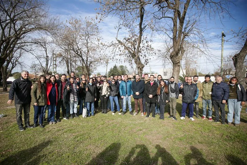 Con la participación de compañeros y compañeras, y junto al presidente del @pjprovinciaba, Máximo Kirchner, y @kicillofok, participamos del acto por el 50º aniversario del paso a la inmortalidad de Juan Domingo (3)