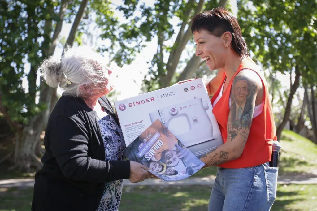 eeec98be-40f2-42f8-9ea4-79cde5066ae0