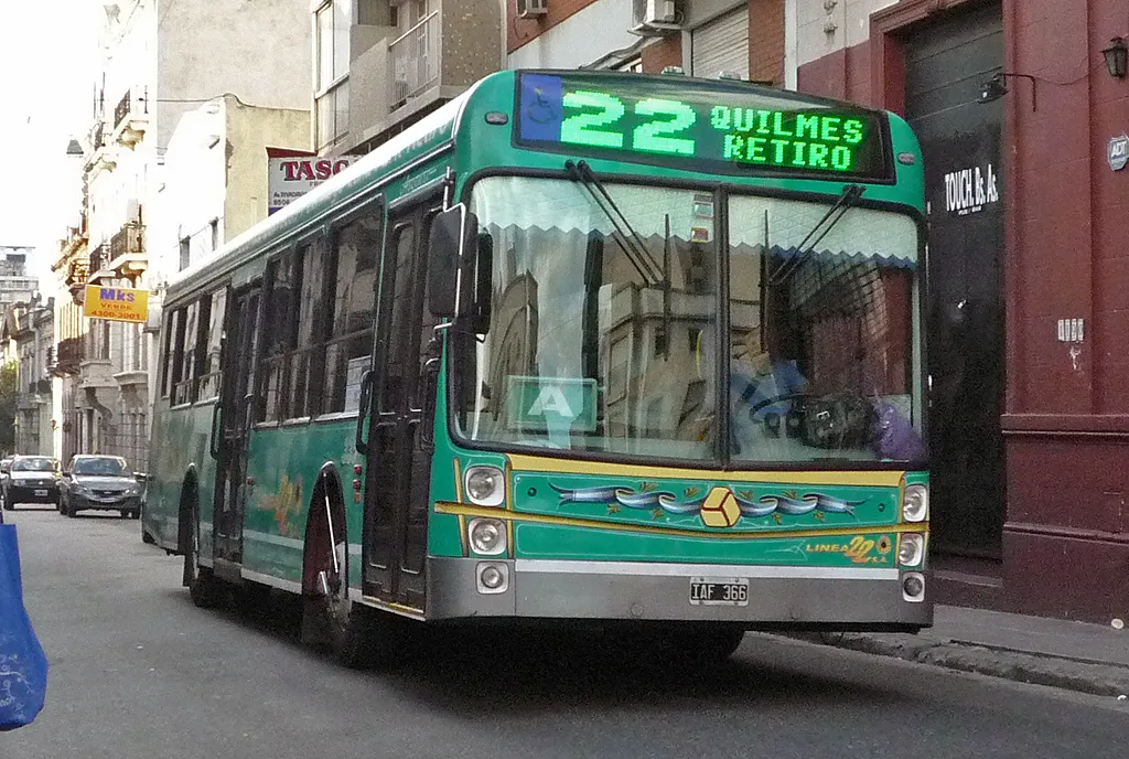 Megabus_22_(Wiki)