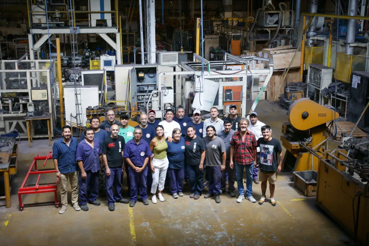 MAYRA RECORRIÓ LA COOPERATIVA 1º DE AGOSTO DE QUILMES 4